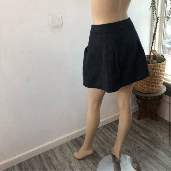 Theory Saldia Tern virgin wool short skirt gray size:12 - Picture 8 of 16